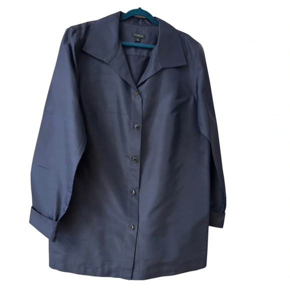 Talbots 100% Silk Blouse Button Up Top Size 8 Navy Blue Long Sleeve Holiday Work - Picture 9 of 9